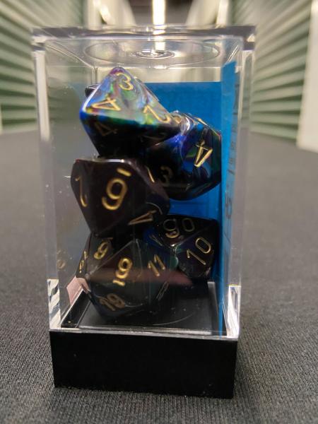 Chessex Lustrous Shadow/Gold 7-Die Set picture