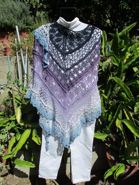 Edlothia Iris Shawl