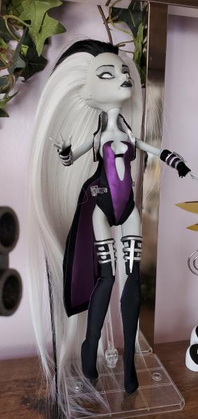 Sindel Mortal Combat Monster High Repaint Art Doll picture