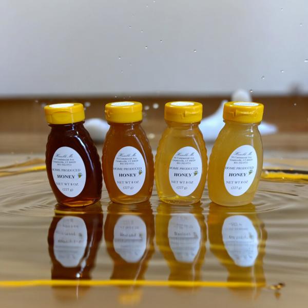 8 oz Honey squeeze bottles