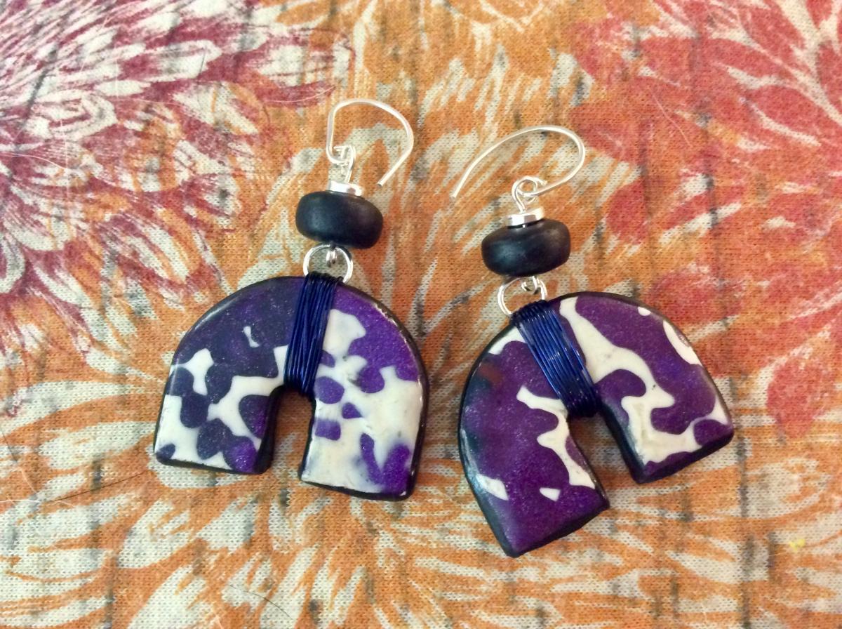 Purple Ecru earrings picture