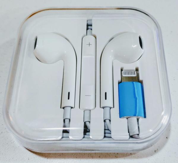 iPhone earbuds - wired w/volume control picture