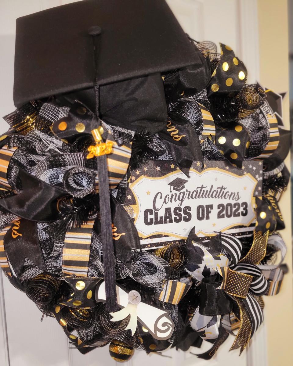 Graduation Wreath picture