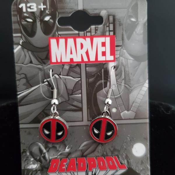 Marvel deadpool dangly earrings