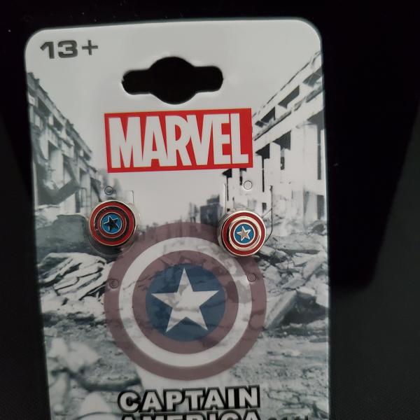 Marvel Captain America shield stud earrings picture