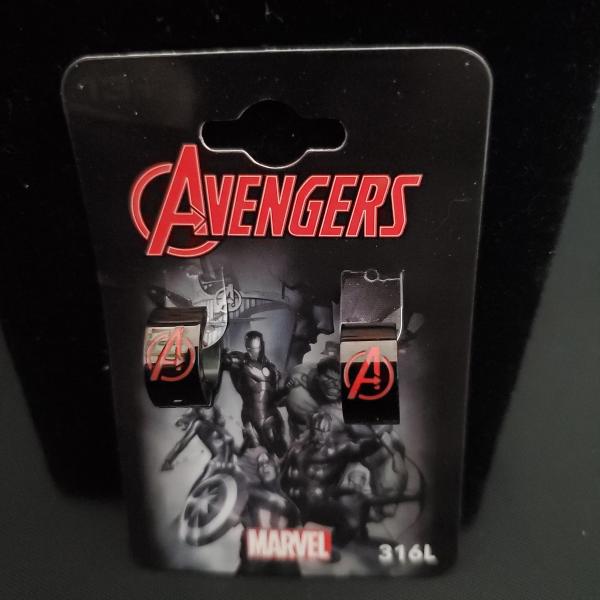 Marvel avenger  Hoop cuff earring