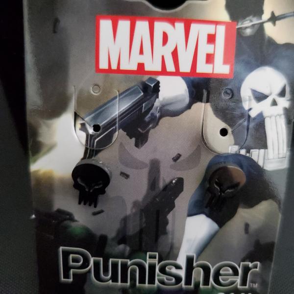 Marvel punisher stud earring picture