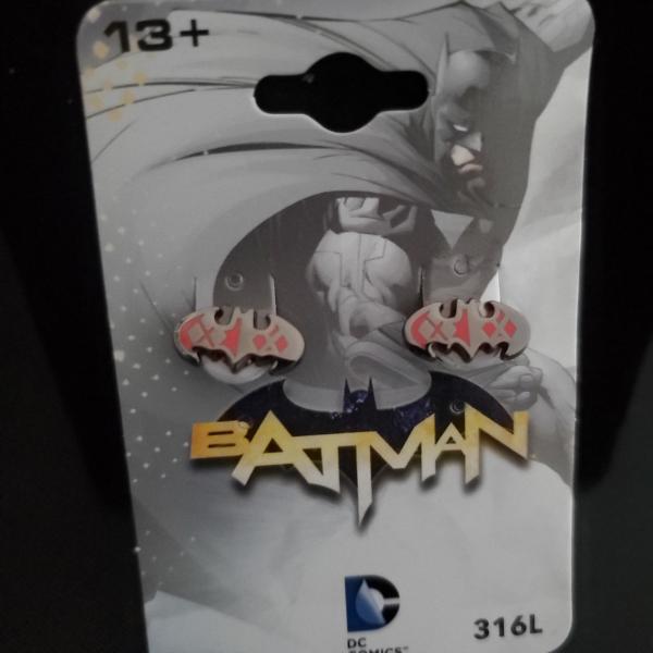 DC Batman Harley crossover stud earring picture
