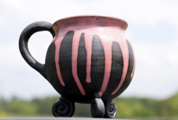 Cauldron mug picture