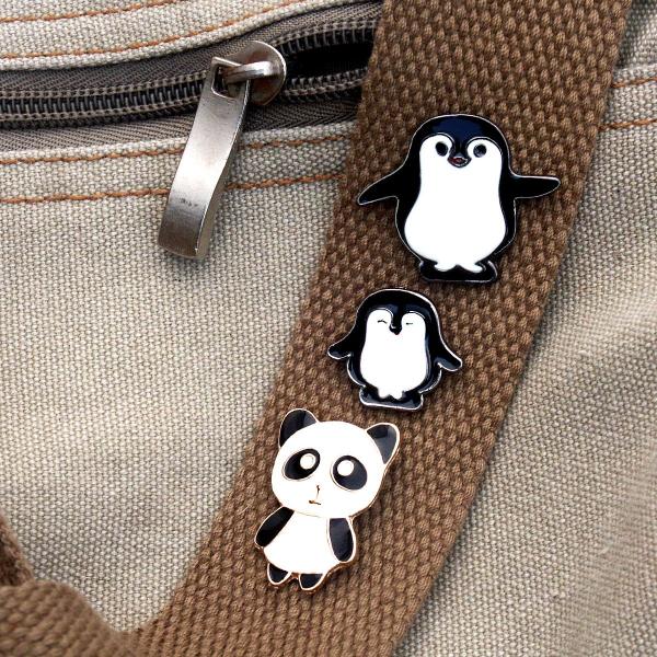 Small Penguin Enamel Pin - PIN-096 picture