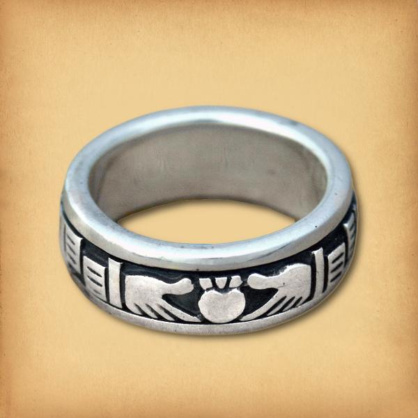Silver Claddagh Spin Ring (sizes 4, 5) - RSS-396