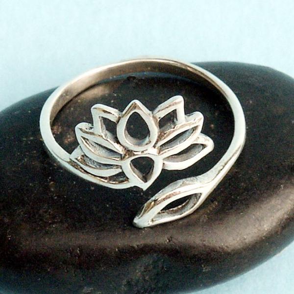 Silver Lotus and Leaf Ring - RSS-2814 picture