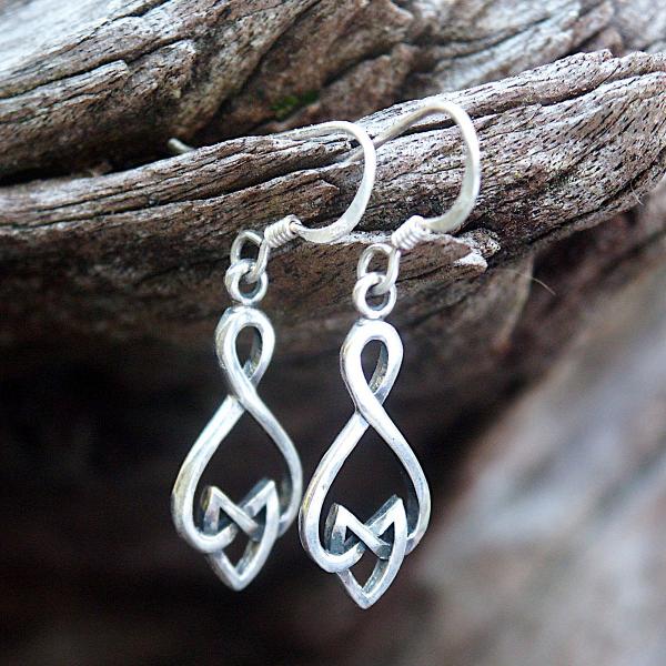 Silver Celtic Arrowhead Earrings - ESS-411 picture