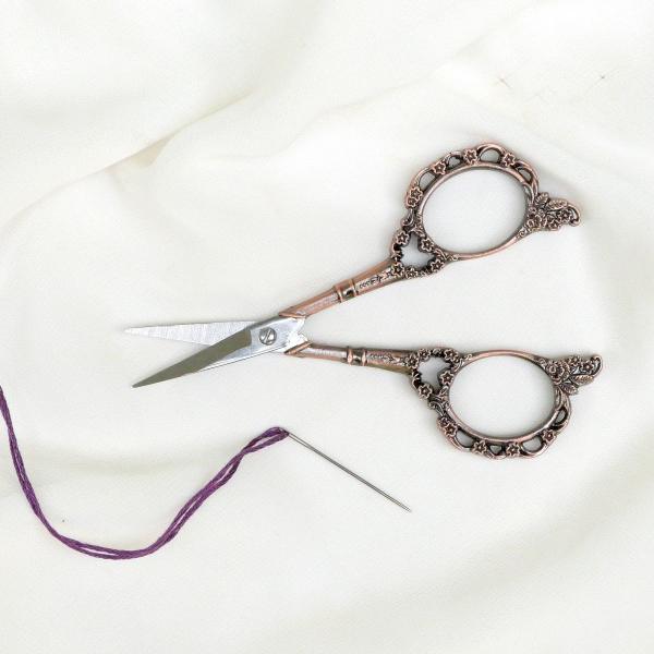 Victorian Embroidery Scissors - SEW-101 picture