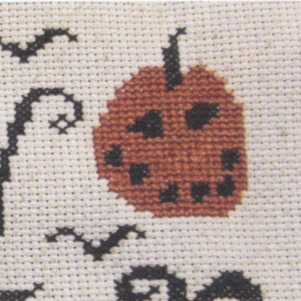 "Happy Halloween" Cross Stitch Pattern - SIS-156 picture