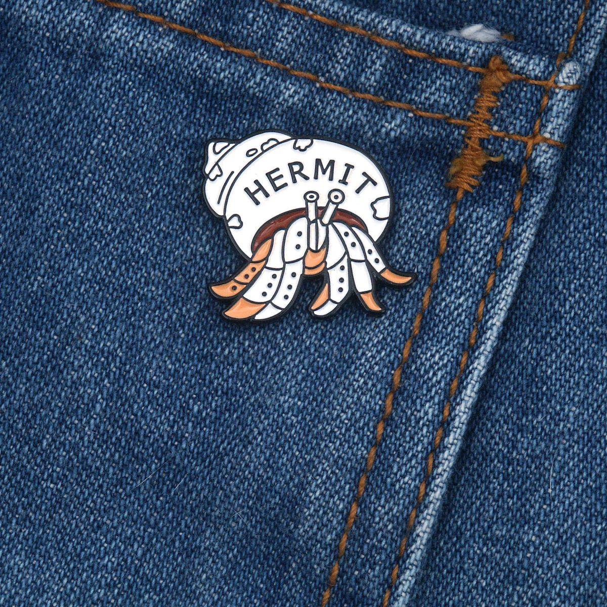 Hermit Crab Enamel Pin - PIN-074 picture