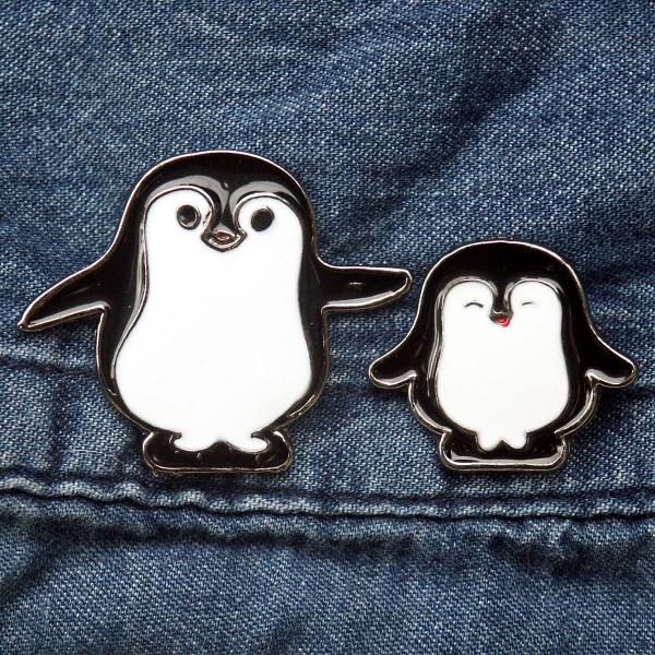 Small Penguin Enamel Pin - PIN-096 picture