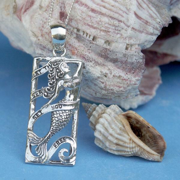 Silver Mermaid Pendant - PSS-G250 picture