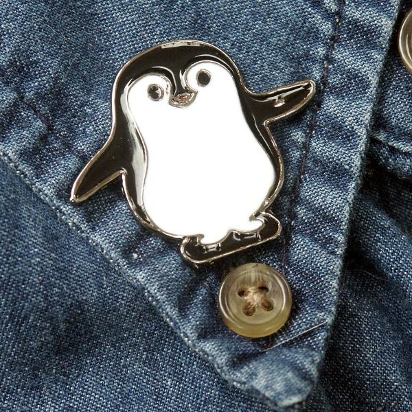 Large Penguin Enamel Pin - PIN-098 picture