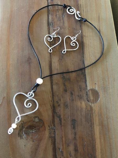 Aluminum Wire Heart Pendant Necklace and Earrings picture