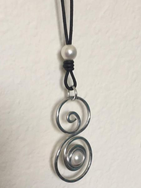 Freshwater Pearl Wire Pendant Necklaces picture