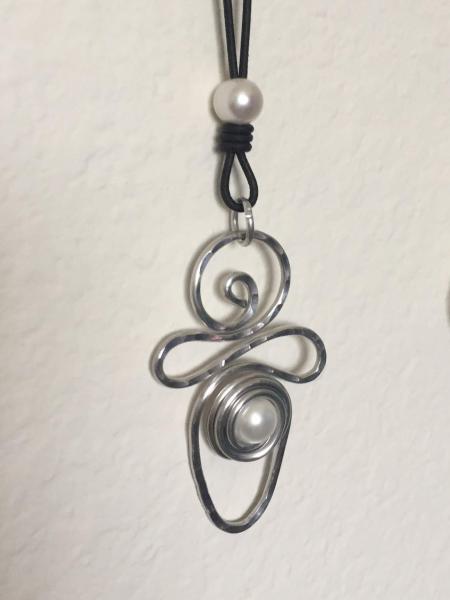Freshwater Pearl Wire Pendant Necklaces picture
