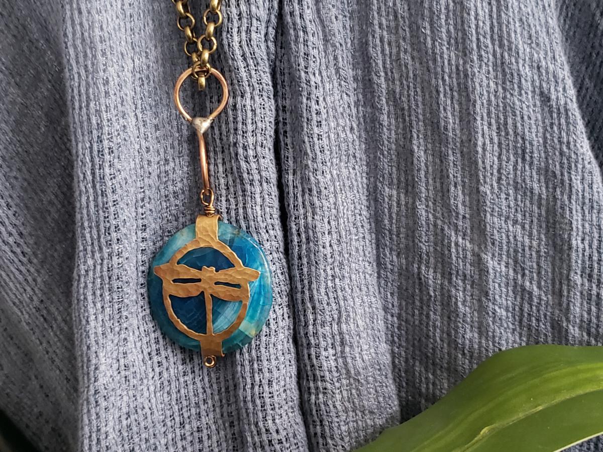 Hand Cut Bronze Dragonfly Stone Wrap - Agate picture