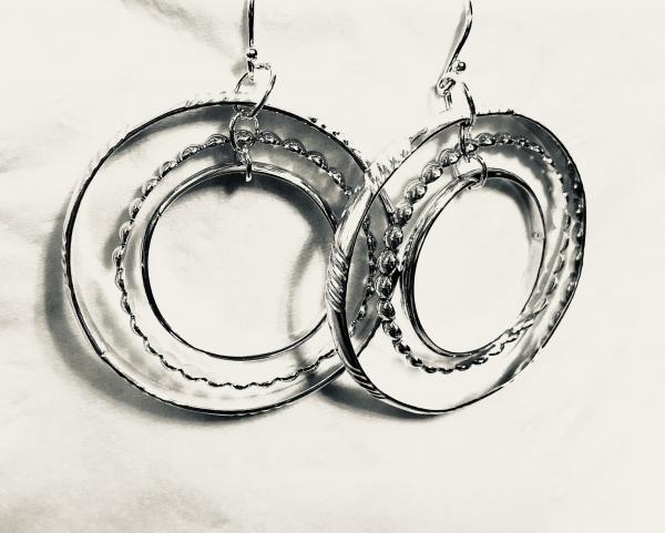 3 Rings Planetary Earrings picture