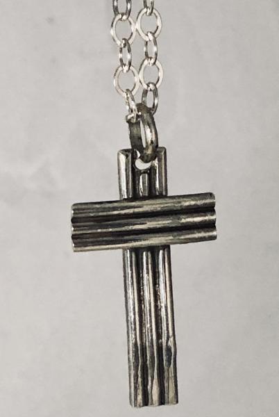 3-Ridged Cross Necklace picture