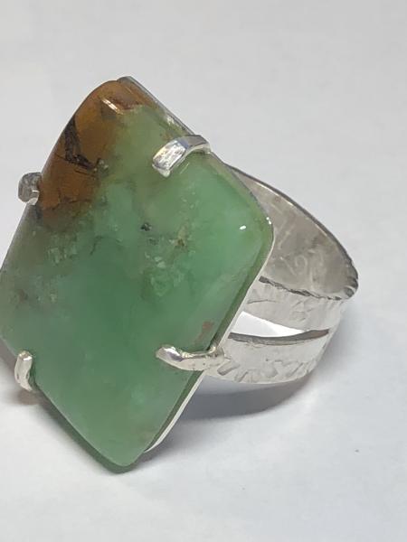 Green Apple Chrysoprase ring picture