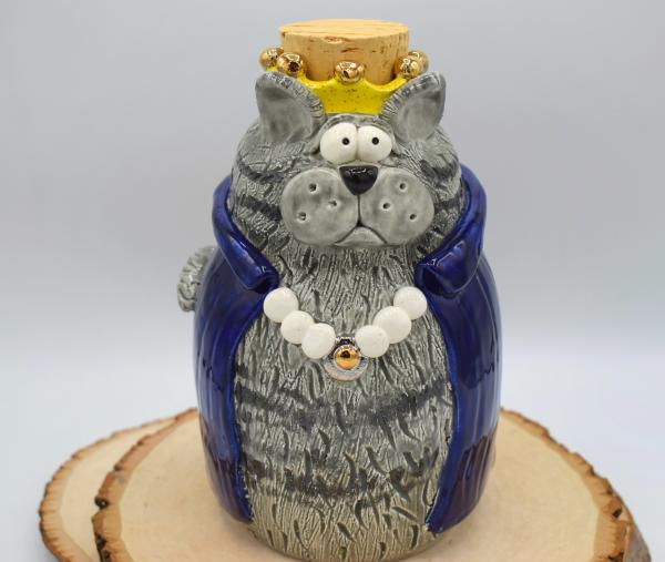 Pottery Cat King Bank picture