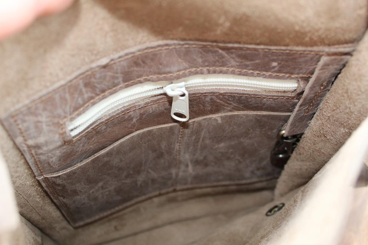 Olive Crossbody leather bag picture