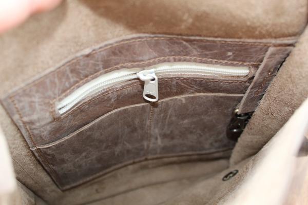 Olive Crossbody leather bag picture