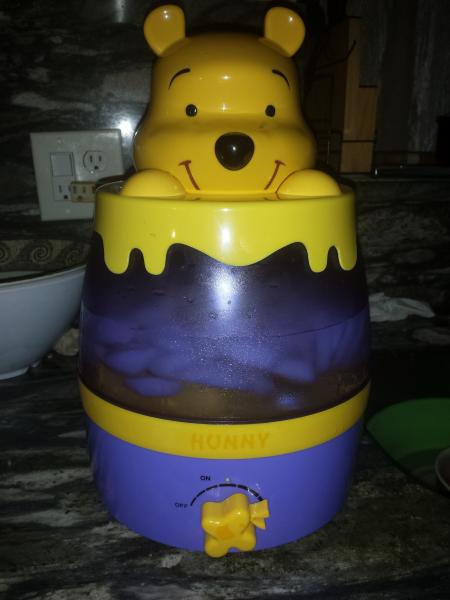 Licensed Winnie the Pooh Ulttasonic Humidifier picture