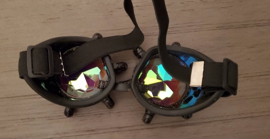 Sparkling Rave Claw Kaleidoscope Goggles picture