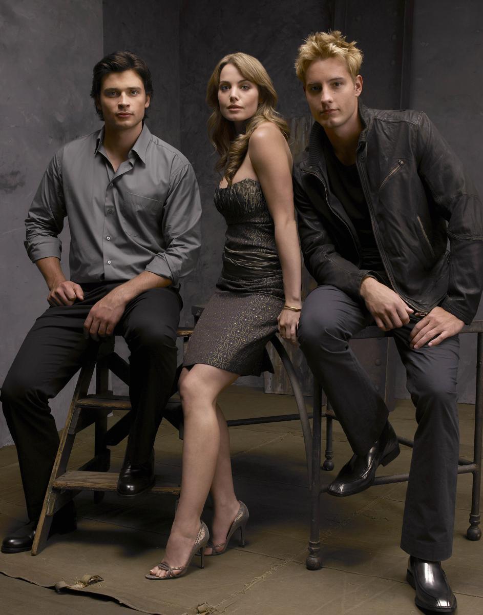 Tom Welling GalaxyCon Richmond 2026 11x14/11x17 Autographs picture