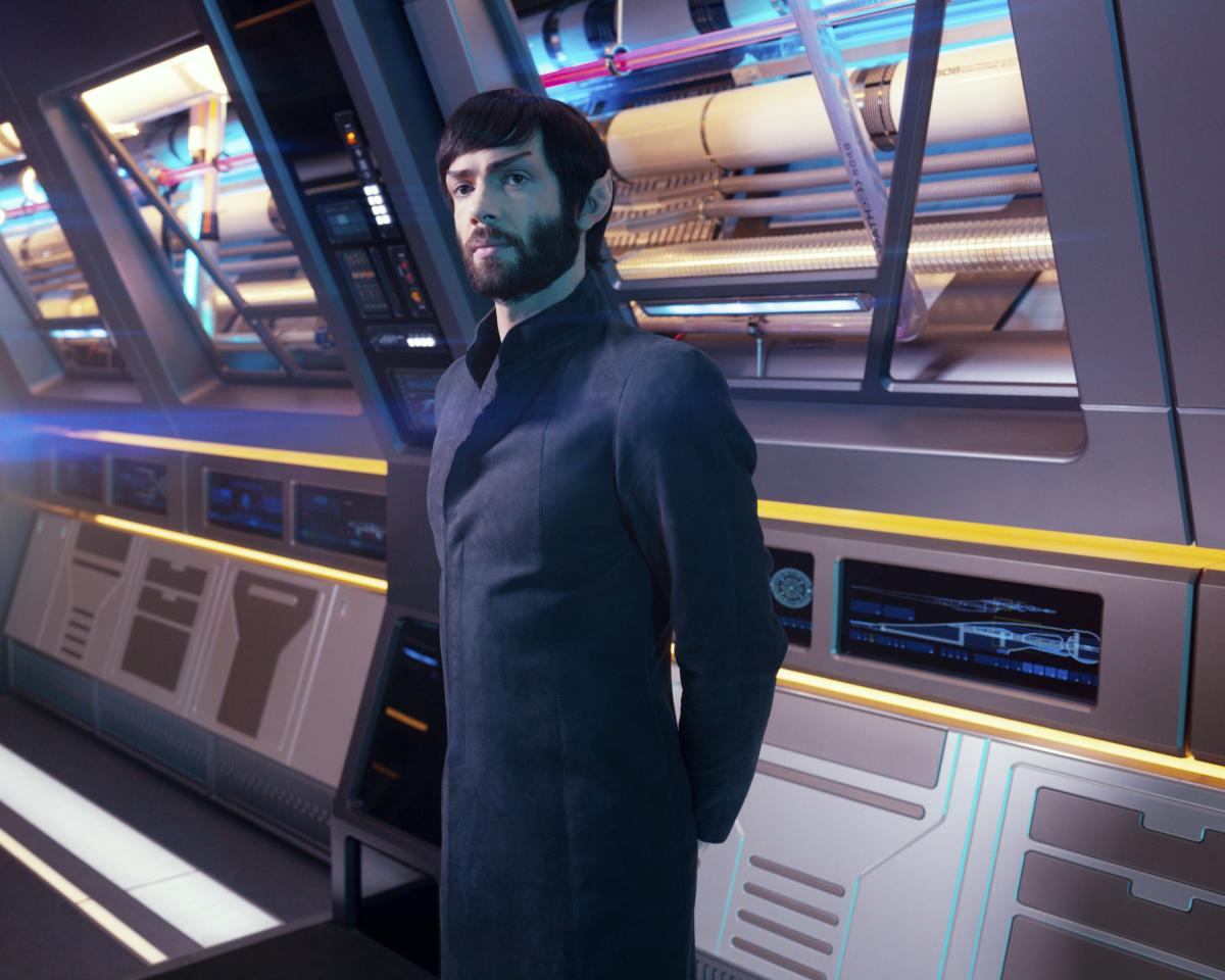 Ethan Peck GalaxyCon Richmond 2026 8x10/8x12 Autographs picture