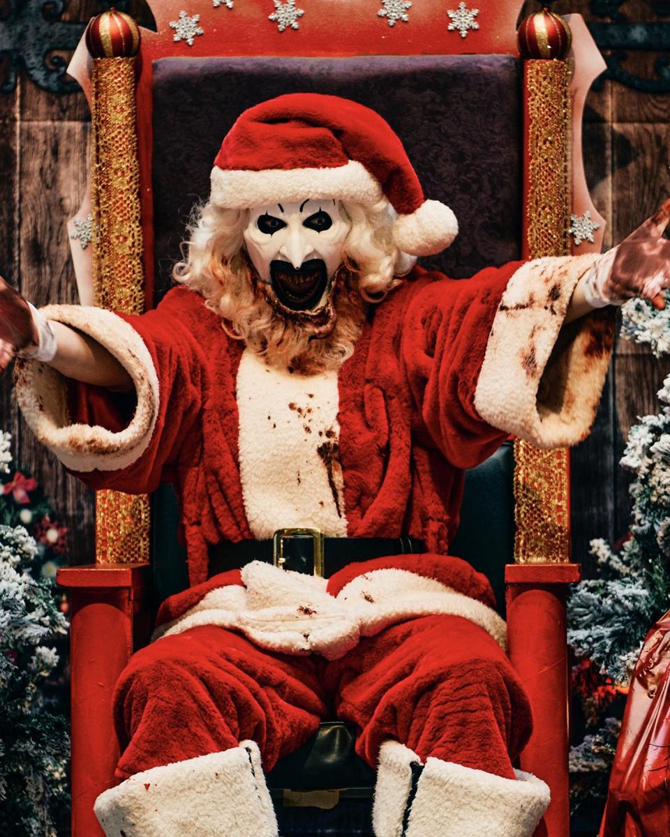 David Howard Thornton GalaxyCon Richmond 2026 8x10/8x12 Autographs picture