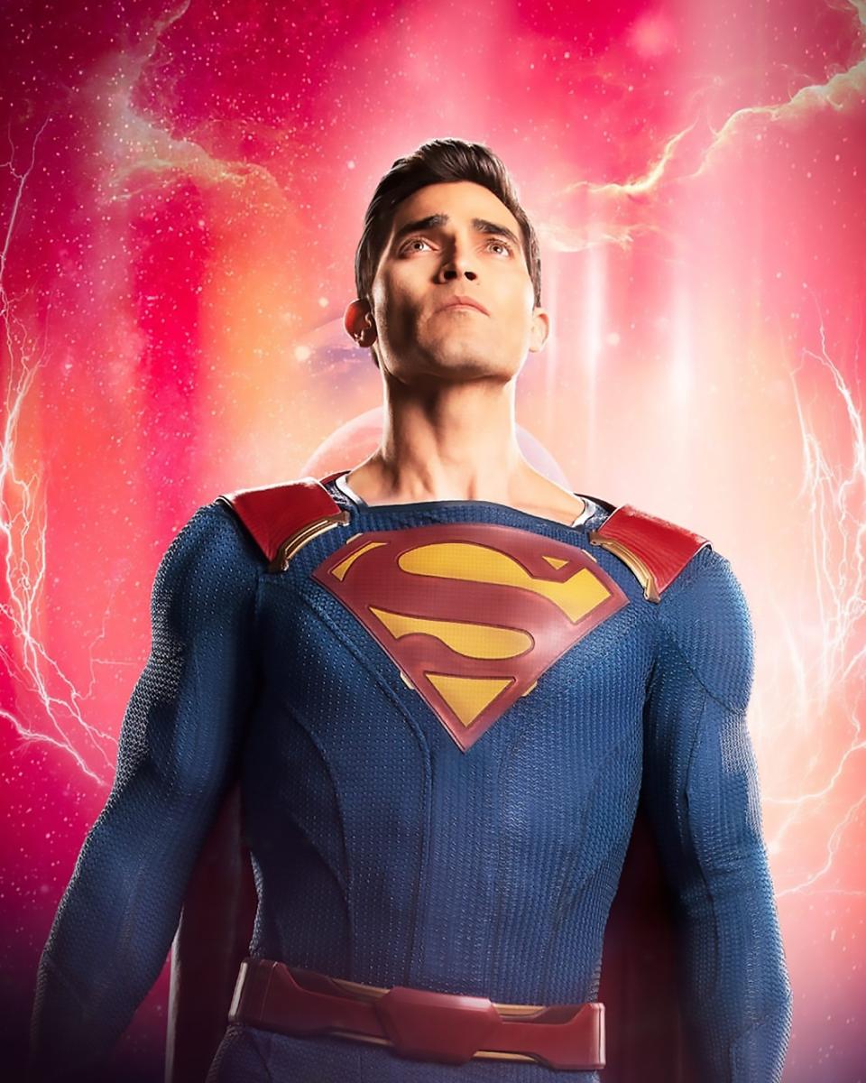 Tyler Hoechlin GalaxyCon Richmond 2026 8x10/8x12 Autographs picture