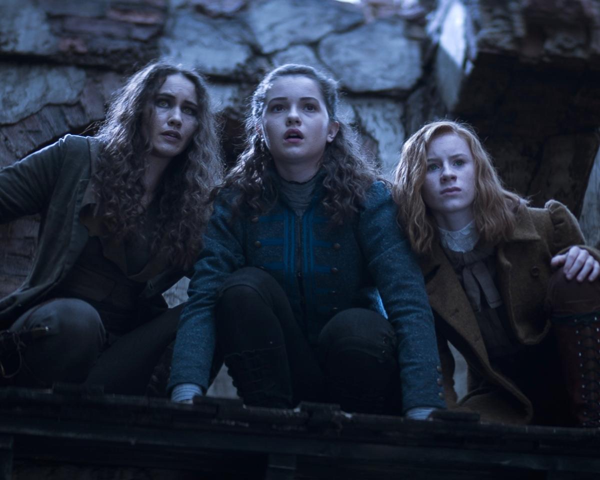 Christina Chong GalaxyCon Richmond 2026 8x10/8x12 Autographs picture