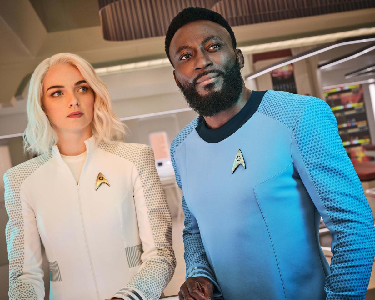 Jess Bush GalaxyCon Richmond 2026 8x10/8x12 Autographs picture