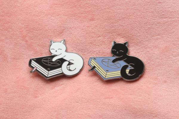 Enamel Pins picture