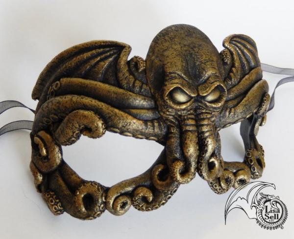 Cthulhu Mask - Gold & Black picture