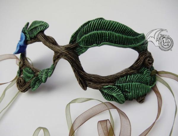 Twig Mask - Blue Flower picture