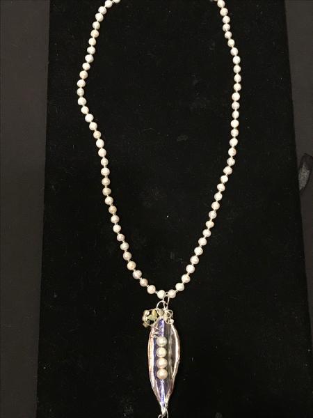 Pearl Necklace with Blue/Pearl Pendant