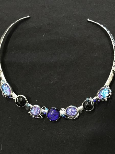 Collar - 7 Stone Blue Colors picture