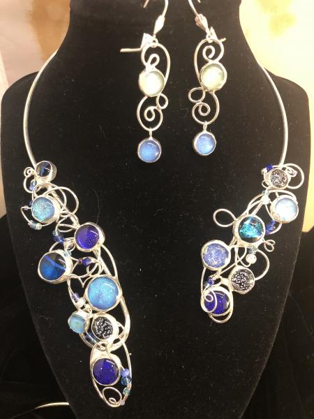 Blue Burst Open Collar & Earrings picture