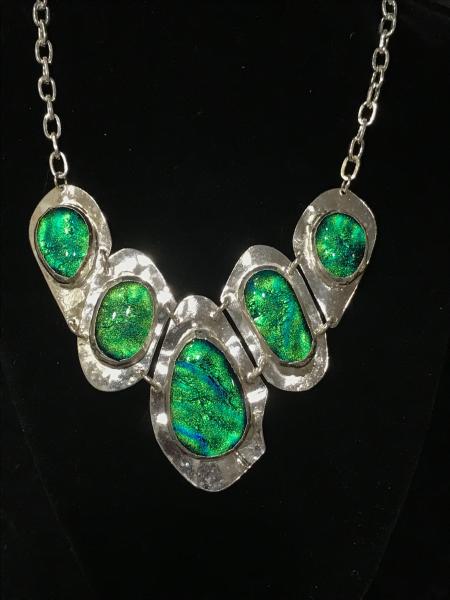 Necklace - Vivid Green Xena Xtra Medium Size picture