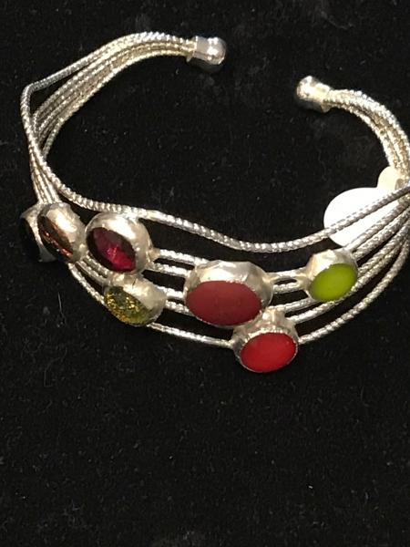 Bracelet - 7 Stone Wire Cuff in Reds picture