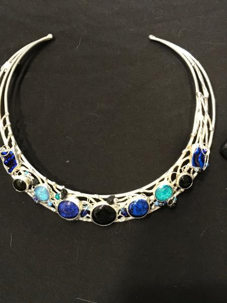 Collar - Blue Shades Lattice Design picture